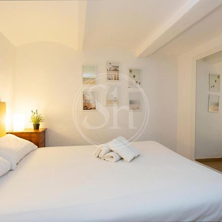 Practico Apartamento Cerca De Estacion De Sants Барселона Екстериор снимка